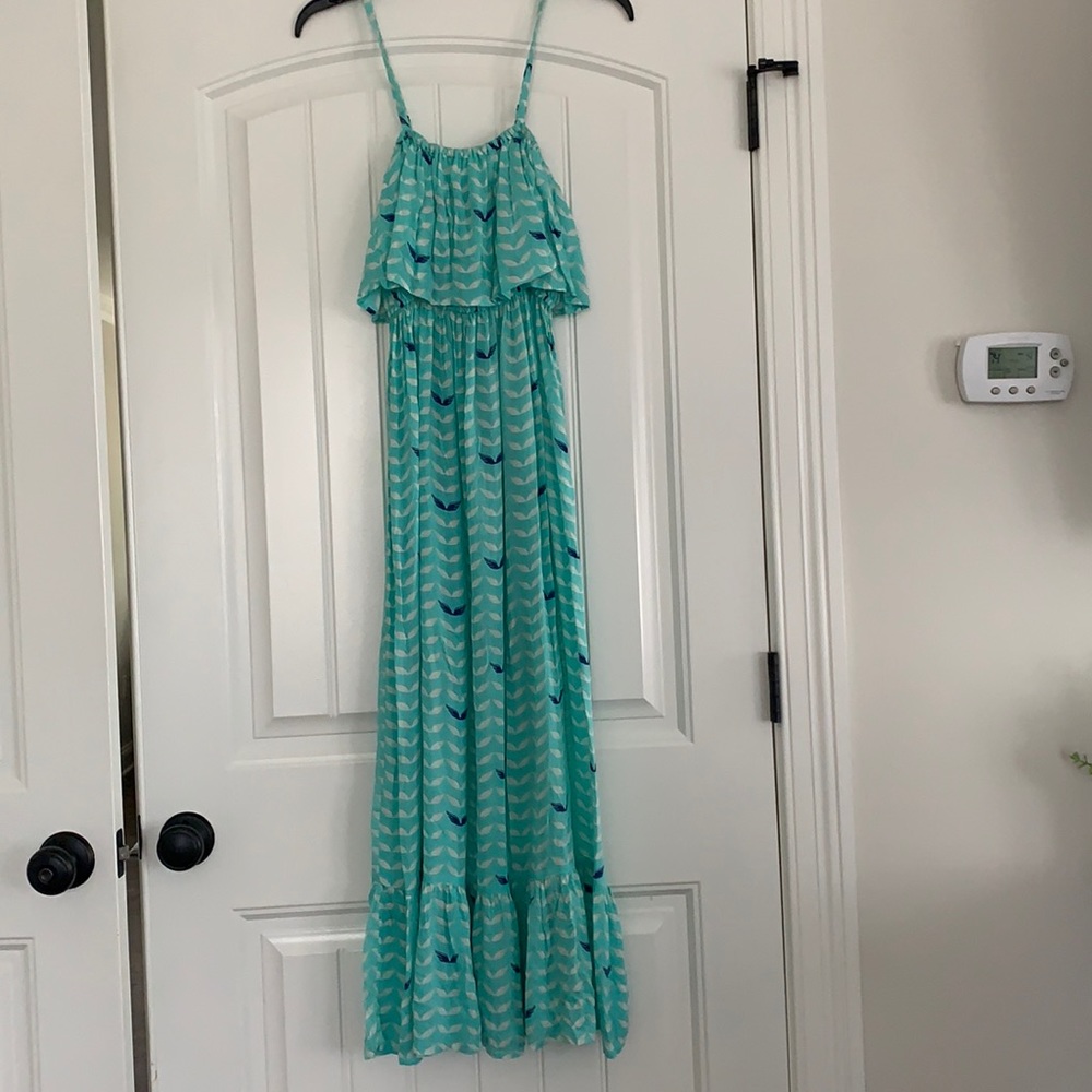 Woman’s long maxi dress !
